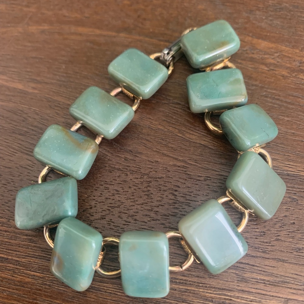 Vintage green and gold bracelet - excellent condition